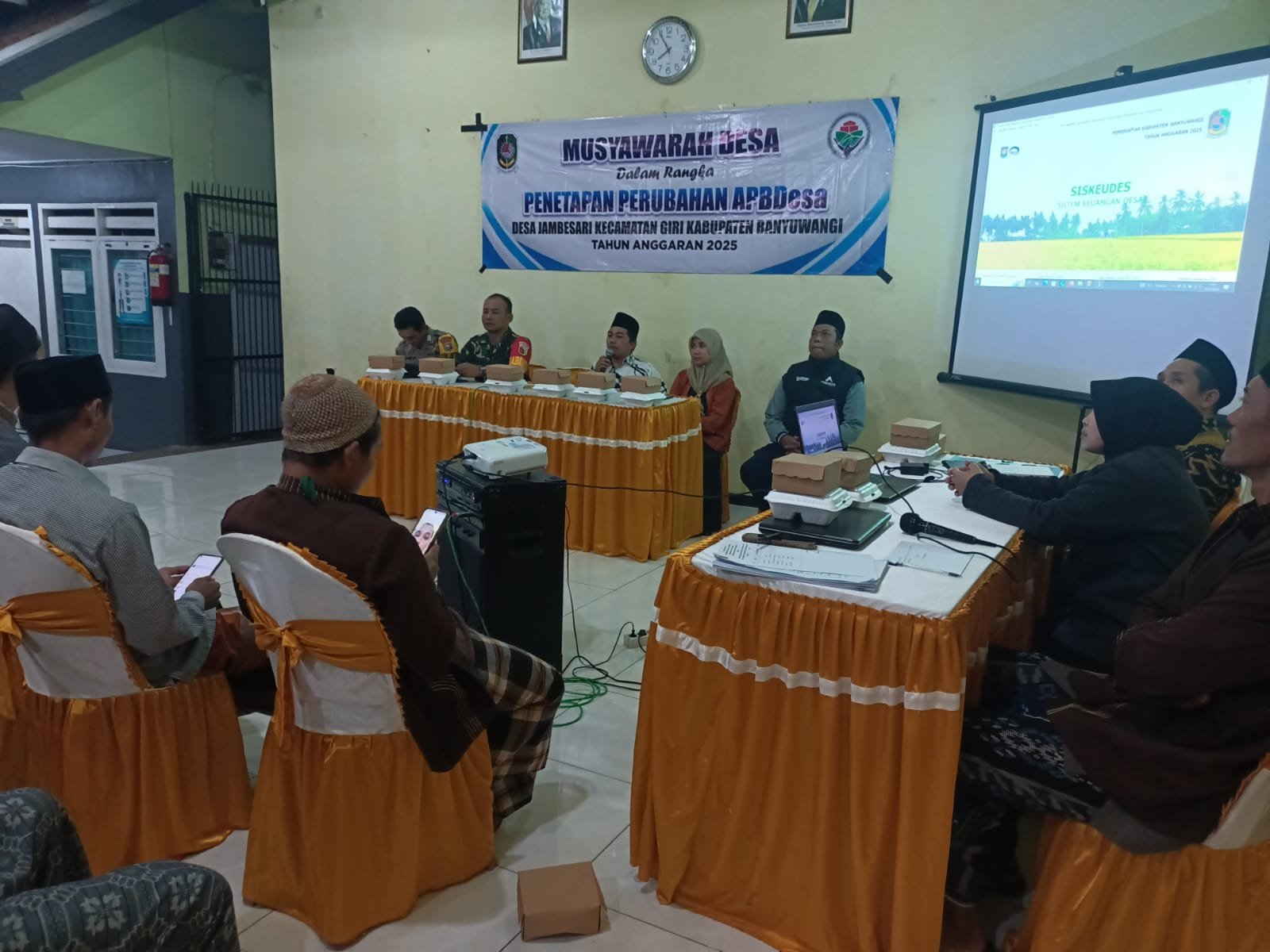 Transparansi dan Partisipasi Warga Ditingkatkan, Desa Jambesari Gelar Musyawarah Penetapan Perubahan APBDes 2025