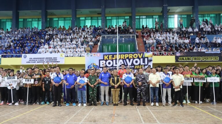 Dandim Banyuwangi Dukung Penuh Kejurprov Bola Voli Jatim U-19, Kobarkan Semangat Sportivitas dan Persaudaraan Atlet Muda
