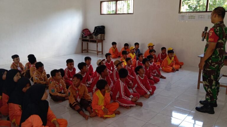 Babinsa Desa Jambesari Gelar Sosialisasi Pencegahan Bullying di MI Matholi’ul Falah